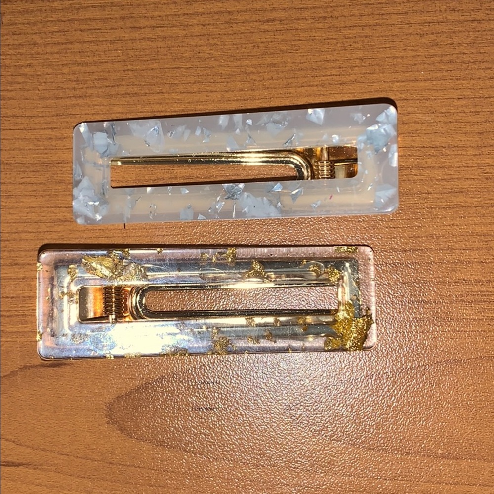 Clear good and white silver hair pins